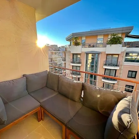 Renove A 100 M De La Croisette *